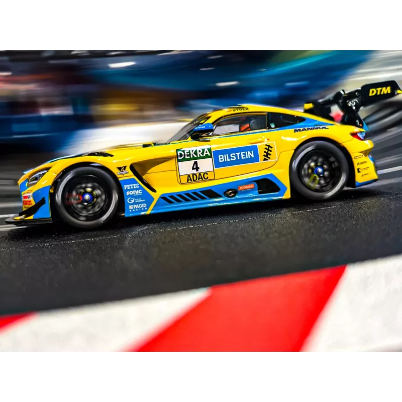 Carrera 20032014 DIGITAL 132 Mercedes-AMG GT3 Evo Mercedes-AMG Team HRT č.4 DTM 2023 autíčko