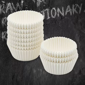 FACKELMANN 21615 formičky na muffiny a cupcakes, nepremokavý pečiaci papier, biela, priemer 5,0 cm, 250 ks
