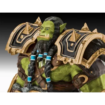 Revell World of Warcraft Thrall (Orc) darčeková sada stavebnica 1:12, 30 dielov, lepidlo, farby a štetce sú súčasťou 03516