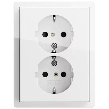 Gira Schuko zásuvka 2-násobná čistobiela lesklá 0783112