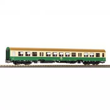 PIKO 28005 H0 Halberstädter vagón so stredným nástupom béžovo-zelený 2. trieda DR