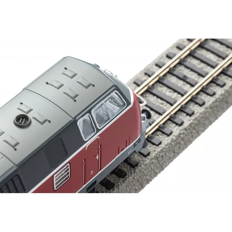 PIKO 59727 H0 zvukový dieselový rušeň BR 220 DB IV so zvukovým dekodérom PIKO