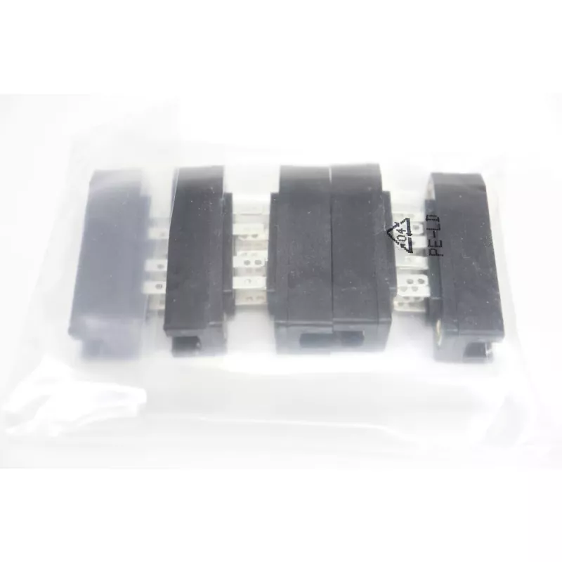 Telegärtner DIN 41622 typ B 8 asymetrický 8-pólový PCB konektor samica, spájkovací vývod J00040A0911
