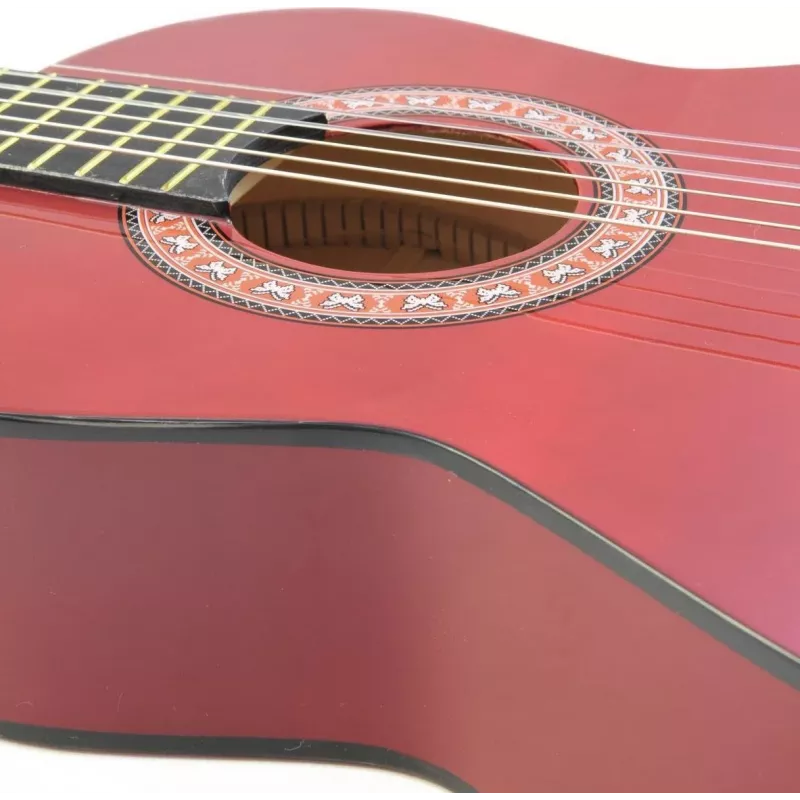 Dimavery AC-303 koncertná gitara 1/2 veľkosť červená s gigbagom, ladičkou, trsátkami a popruhom pre začiatočníkov