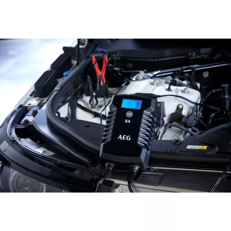 AEG LD8 10618 auto nabíjačka batérií 12V/24V 8A/4A automatická