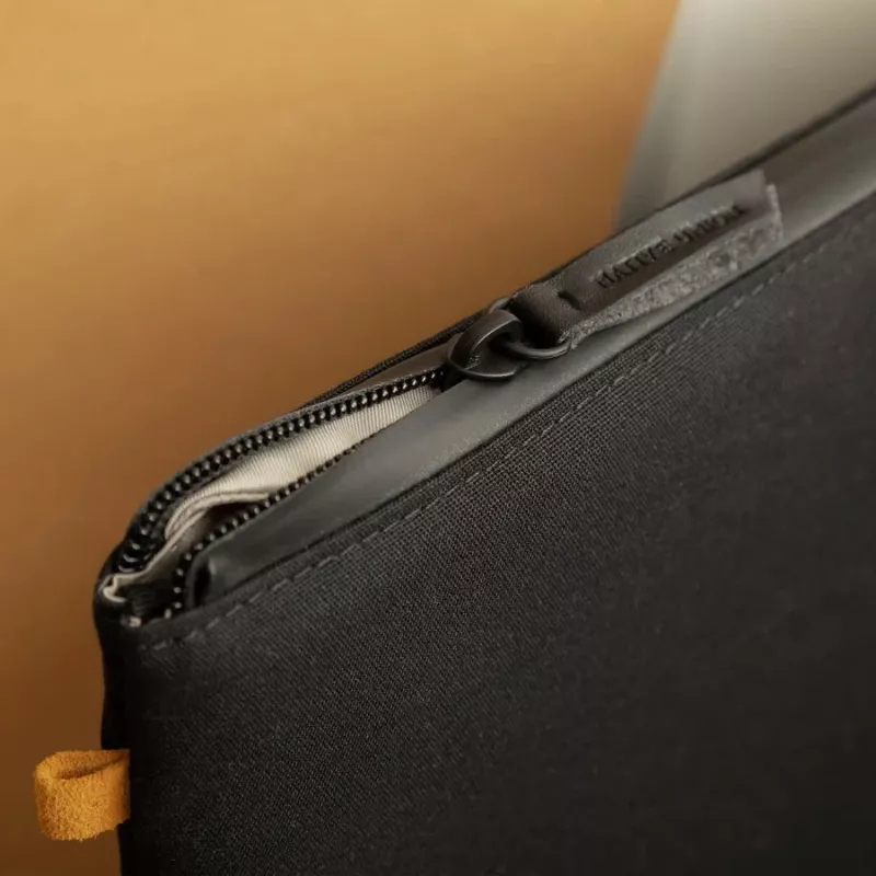 Native Union W.F.A puzdro pre MacBook Pro 16 / MacBook Air 15 – Slate Green