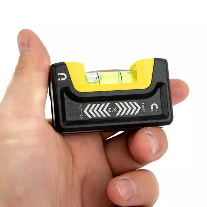 C.K Tools T3483 vrecková vodováha s magnetom 67 mm 0,5 mm/m