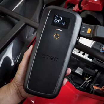 CTEK 40-624 RB 4000 nabíjací napäťový booster 4000 A špičkový prúd 12 V štartovacia pomoc