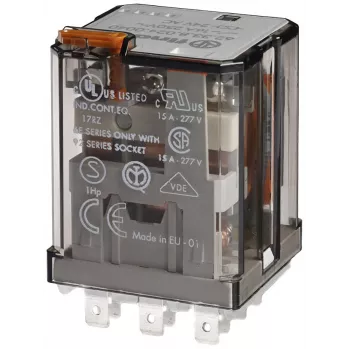 Finder 62.33.9.024.4300 zásuvné relé 24 V DC 16 A 3 CO s LED a diódou