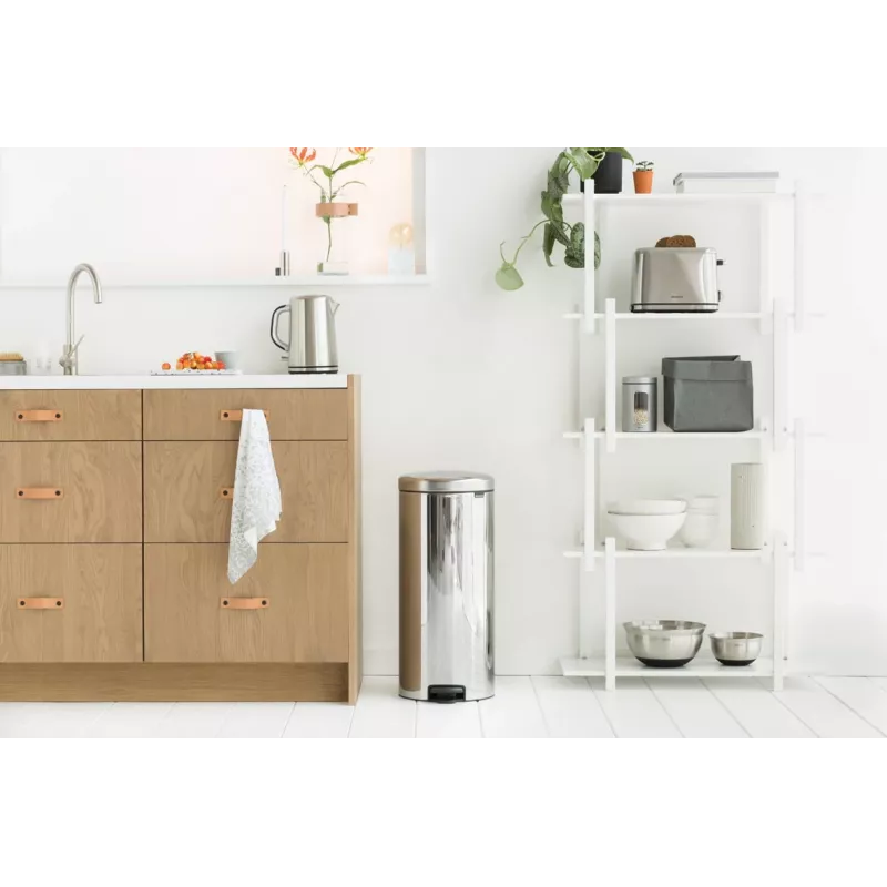 Brabantia NewIcon pedálový odpadkový kôš 30L Brilliant Steel