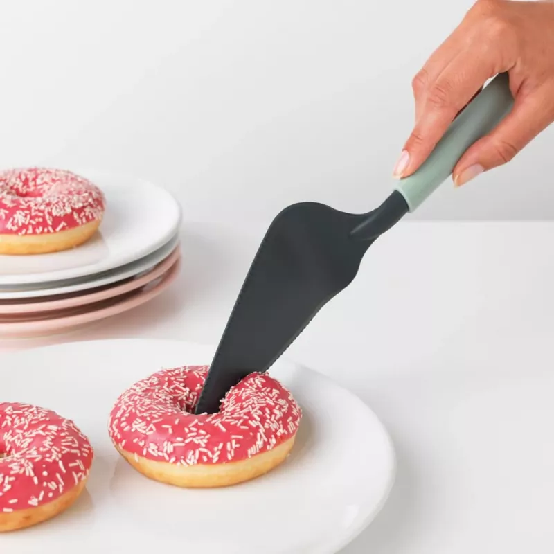 Brabantia Profile Line krájač na tortu s vlnitým ostrie, matná oceľ