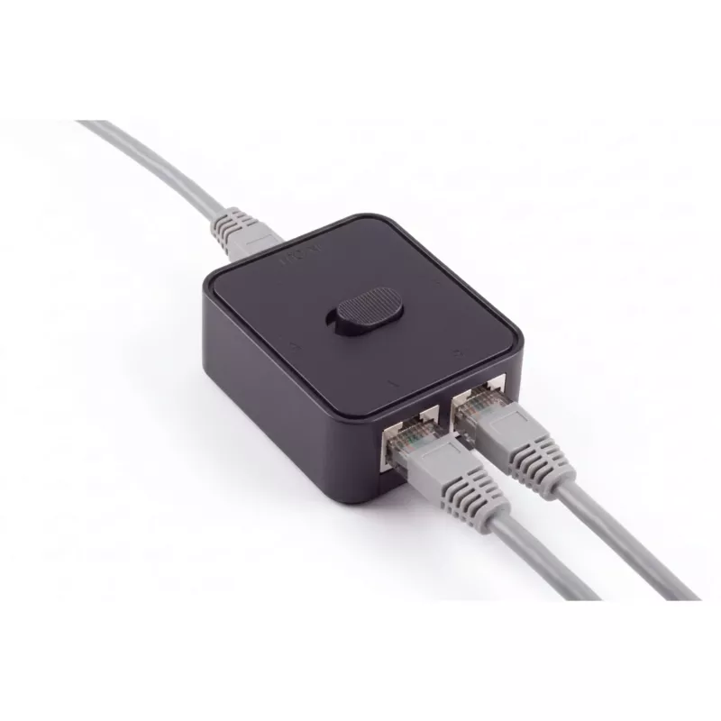 SHIVERPEAKS manuálny sieťový switch, 3-portový, čierny BS08-01100