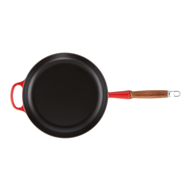 LE CREUSET liatinová panvica s drevenou rukoväťou 28 cm červená