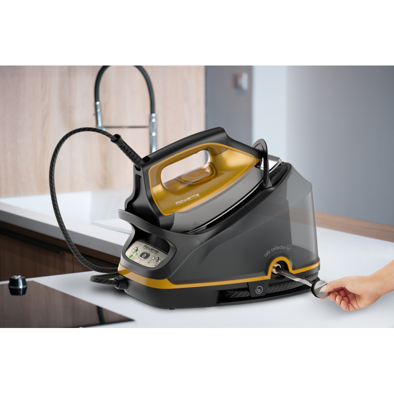 ROWENTA Compact Steam Pro DG7644F0 - parná žehlička