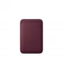 Apple iPhone FineWoven peňaženka s MagSafe – burgundy