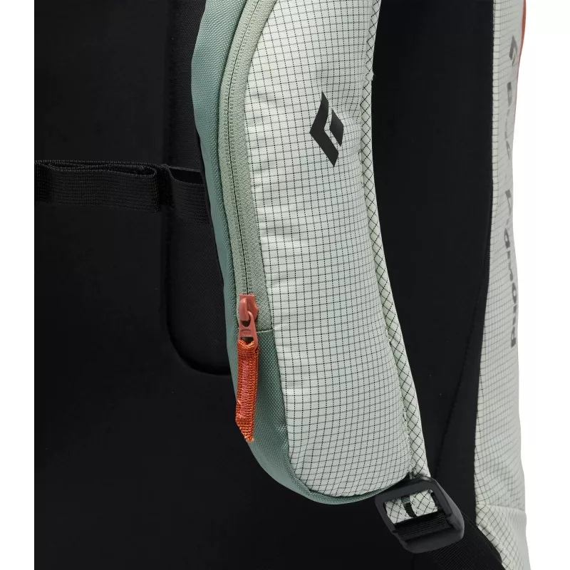 Black Diamond Dawn Patrol 15 M/L batoh, svetlozelený/čierny