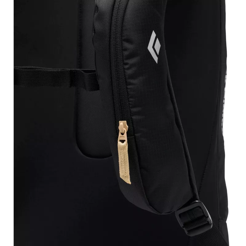 Black Diamond Dawn Patrol 15 M/L čierny batoh