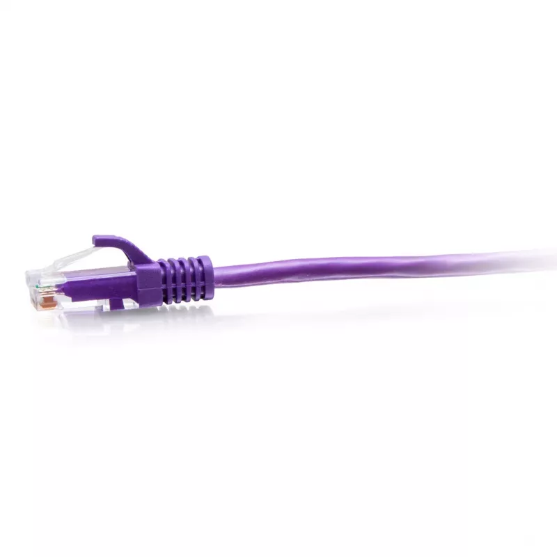 C2G Cat6a Slim patch kábel 28AWG, 1,5 m (5 ft), fialový (30190)