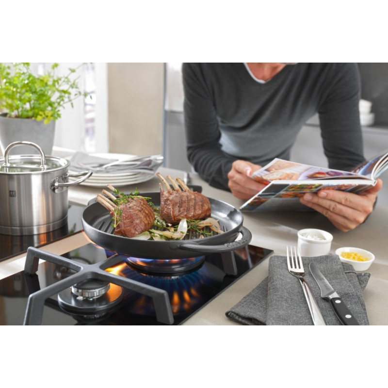 STAUB okrúhla grilovacia panvica z liatiny s dvoma rukoväťami 40509-522-0 - grafitová 26 cm