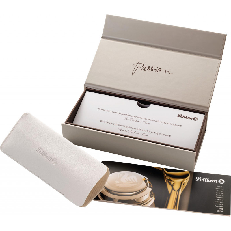 Pelikan Classic M200 plniace pero s piestovým plnením, zelené mramorované