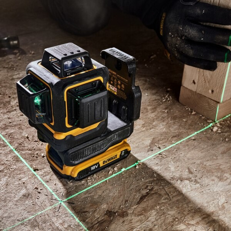 DeWalt DCLE34031D1-QW 3x360° krížový líniový laser, zelený, 40 m, 18 V, 2 Ah akumulátor, kufrík TSTAK