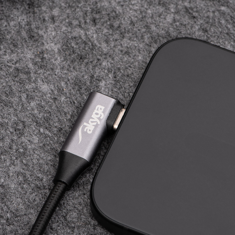 Akyga AK-USB-54 pletený kábel USB-C na USB-C s uhlovým konektorom, USB 2.0, 60 W, 1 m, čierny