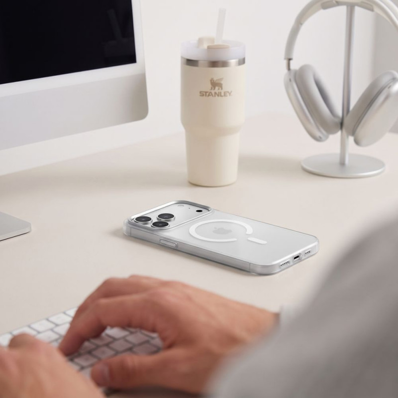 Tech-Protect MagZero MagSafe puzdro pre Apple iPhone 17 Pro Max / 18 Pro Max, matné biele