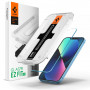 Spigen GLAS.tR EZ Fit tvrdené sklo pre Apple iPhone 13 / 13 Pro / 14 / 16e / 17e, priehľadné