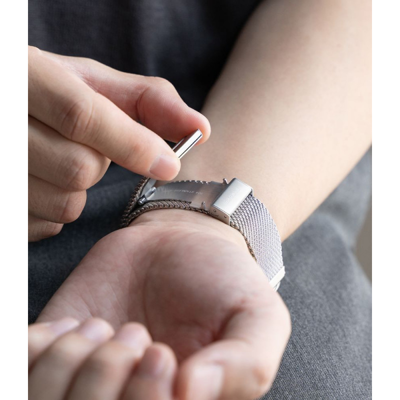 Náramok Ringke Metal One Mesh RGK12091 pre Apple Watch, 44/45/46/49 mm, strieborný