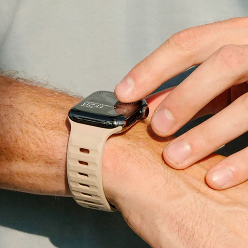 Remienok Tech-Protect IconBand Line pre Apple Watch 4/5/6/7/8/9/SE/Ultra 44/45/49 mm, čierny