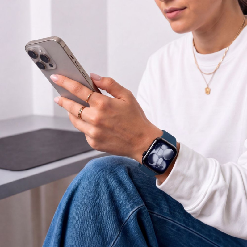 Tech-Protect Silikónový remienok pre Apple Watch 8 / 9 / 10 / 11 / 12 / SE / Ultra 44/45/46/49 mm, námornícka modrá