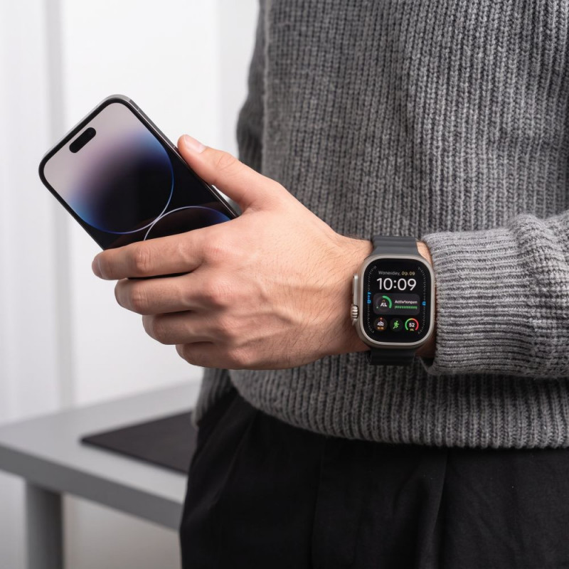Tech-Protect Silicone Line remienok pre Apple Watch 8 / 9 / 10 / 11 / 12 / SE / Ultra 44/45/46/49 mm, čierny
