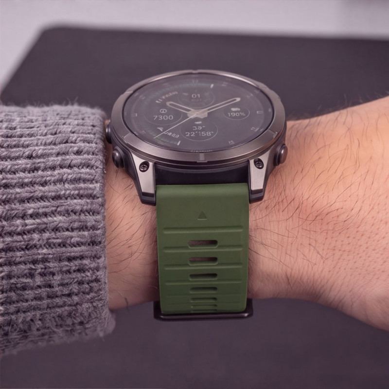 Tech-Protect Silikónový remienok na hodinky pre Garmin Fenix 5 / 6 / 6 Pro / 7 / 8 / 8 Pro / E / 9 / 9 Pro 51 mm, Military Green