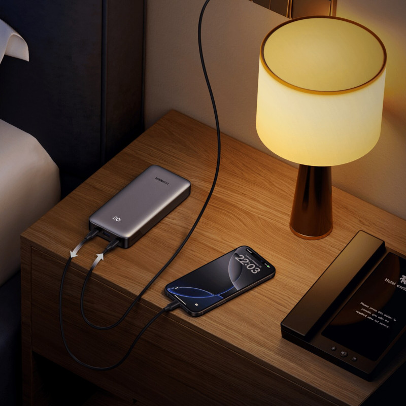 UGREEN PB532 20000mAh 30W dvojsmerné rýchlonabíjanie power banka, 2x USB-C, USB-A, sivá