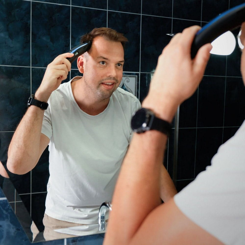 Eldom MG11U Razor bezdrôtový strihač vlasov, nabíjateľný/zo siete