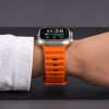 Tech-Protect Silicone Line remienok pre Apple Watch 8 / 9 / 10 / 11 / 12 / SE / Ultra 44/45/46/49 mm, oranžový