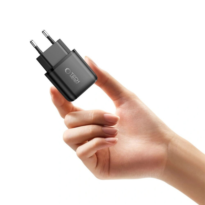 Tech-Protect NCA30 USB-A, USB-C nástenná nabíjačka PD 30W / QC3.0, čierna