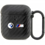 BMW BMA2WMPUCA2 Carbon Double Metal Logo kryt na Apple AirPods 1/2, čierny