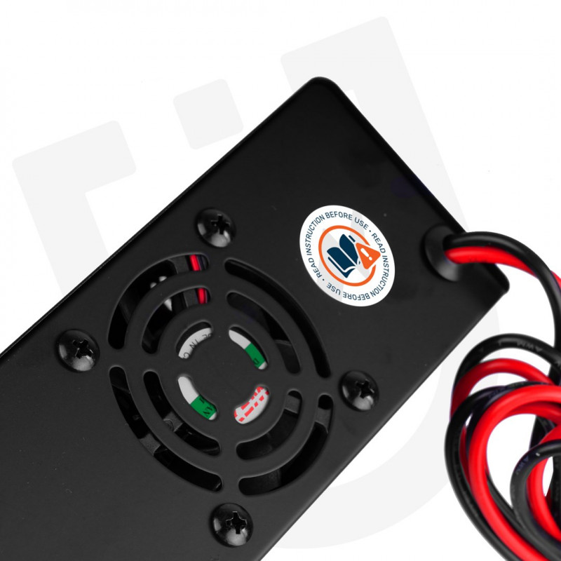 Mikroprocesorová nabíjačka batérií Wuber W14017, 6-12 V, 15 A