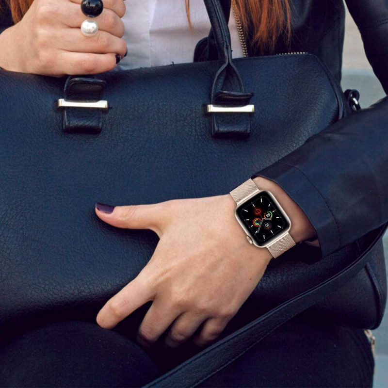 Tech-Protect MilaneseBand Apple Watch 4/5/6/7/SE 44/45 mm náramok z nehrdzavejúcej ocele, strieborný
