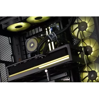 Actina PC AMD Ryzen 7 9800X3D 32 GB DDR5-SDRAM 2 TB SSD NVIDIA GeForce RTX 5080 Midi Tower čierna