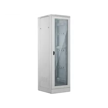 ALANTEC 24U serverový rack 600x600mm, sivý, predné sklenené dvere, zadné masívne kovové dvere, uzamykateľný, 4 montážne lišty, podstavec v balení, samomontáž