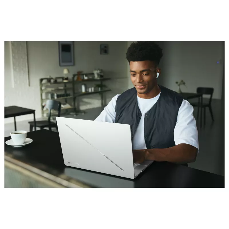 ASUS ROG Zephyrus G16 GU606AR-TB011W herný notebook, 16 inch, Intel Core Ultra 9 386H, 32GB RAM, 1TB SSD, NVIDIA GeForce RTX 5070 Ti, Windows 11 Home