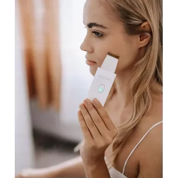 Beautifly Peeling Scrub Mini - ultrazvukový kavitačný prístroj na tvár s EMS mikropúdmi, biela ružové zlato