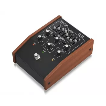 Behringer BM-15M Resonance Filter gitarový efekt