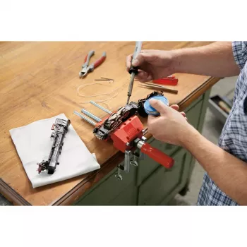 BESSEY S10-ST mini zverák S 10 svorka, červená, 100 mm rozpätie, 50 mm vyloženie, s 2 stolovými svorkami