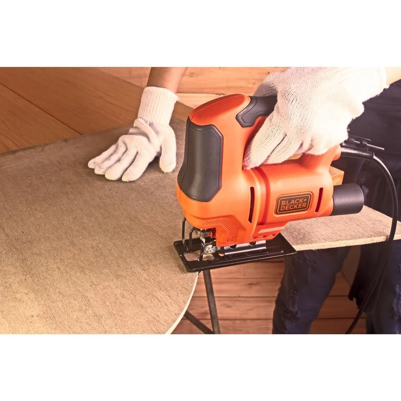 BLACK & DECKER BES603-QS priamočiara píla 400 W