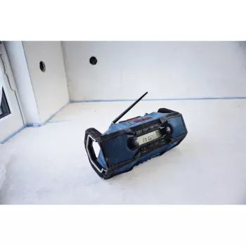 BOSCH HEAVY DUTY GPB18V-3C Professional Bluetooth FM rádio (modrá/čierna, zariadenie bez akumulátora)