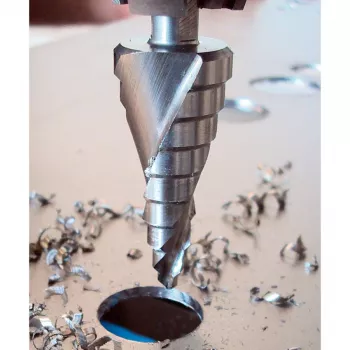 Bosch HSS stupňový vrták 4-20 mm, stopka s 3 plochami, 70,5 mm dĺžka 2608597519