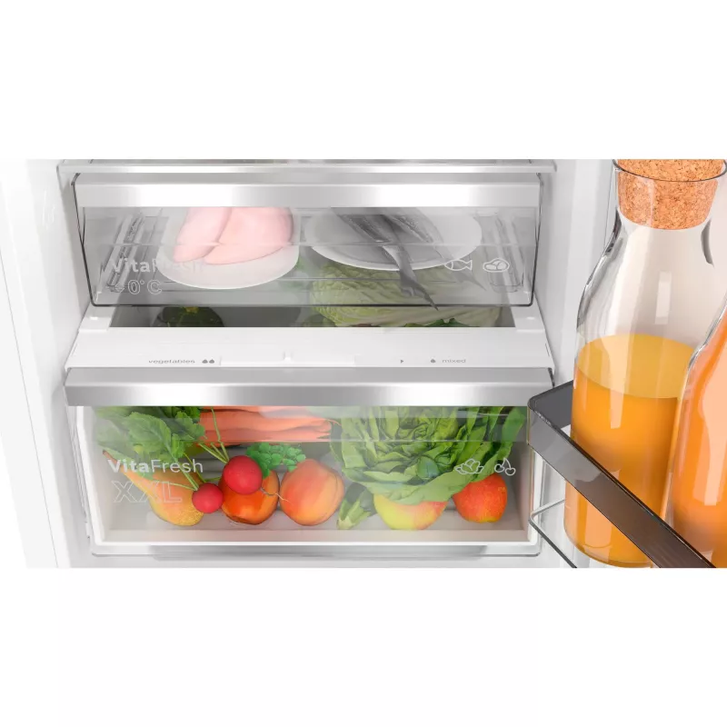 BOSCH KIN86ADD0 vstavaná chladnička s mrazničkou s VitaFresh a NoFrost, 260 L, energetická trieda D, biela